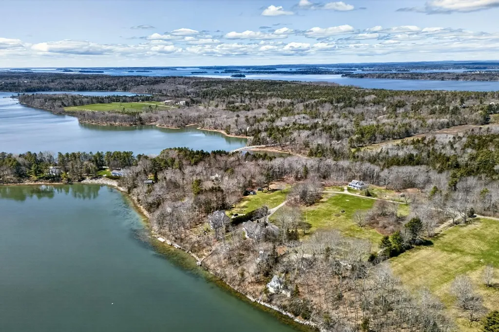 68 Old Dunning Road Harpswell ME 04079