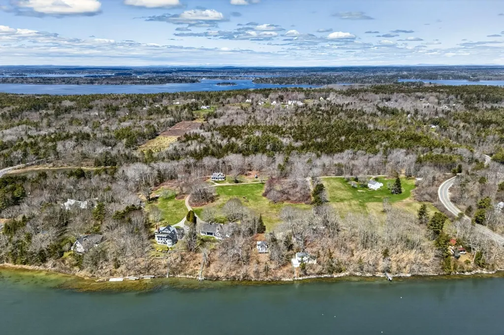 68 Old Dunning Road Harpswell ME 04079