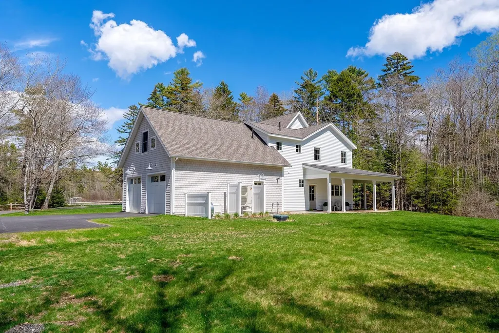 124 Flying Point Road Freeport ME 04032