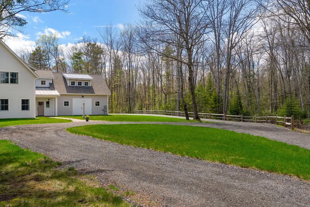 124 Flying Point Road Freeport ME 04032