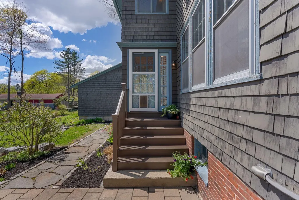 160 Craigie Street Portland ME 04102