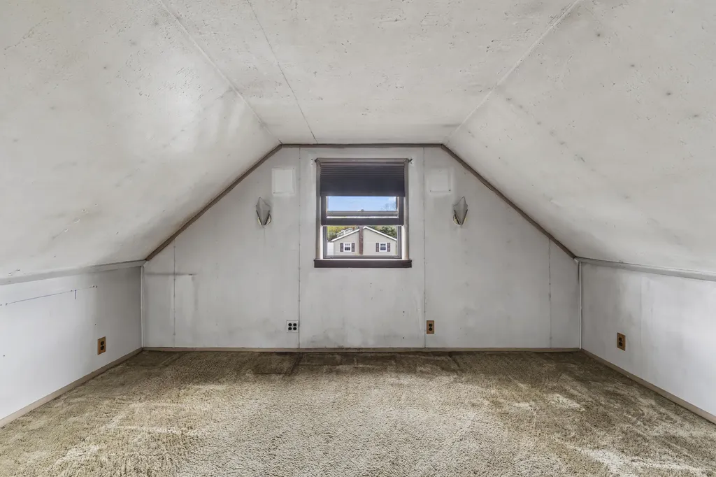 8 Bickford Drive Fairfield ME 04937