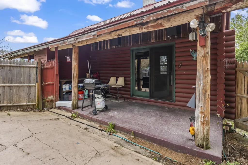 8 Bickford Drive Fairfield ME 04937
