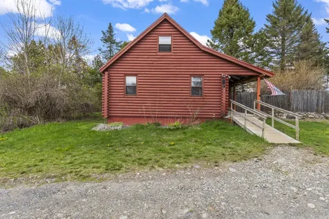 8 Bickford Drive Fairfield ME 04937