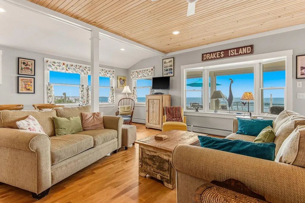 163 Island Beach Road Wells ME 04090