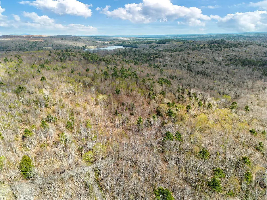 501 Noyes Road Waldoboro ME 04572