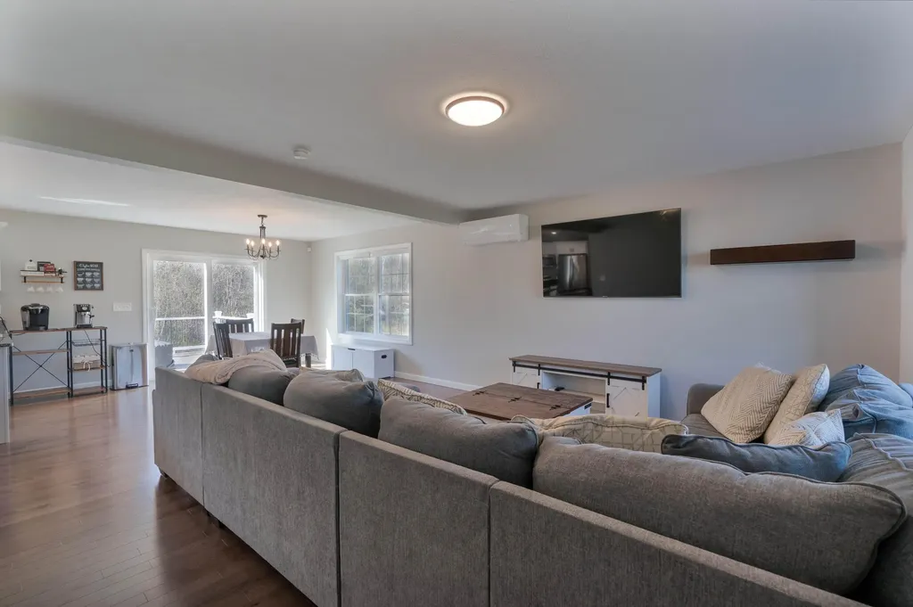 54 Magnolia Lane Wells ME 04090