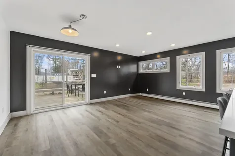 15 Dolloff Drive Brunswick ME 04011