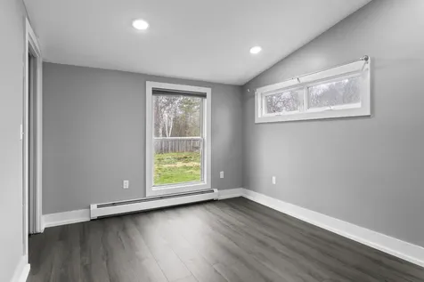 15 Dolloff Drive Brunswick ME 04011