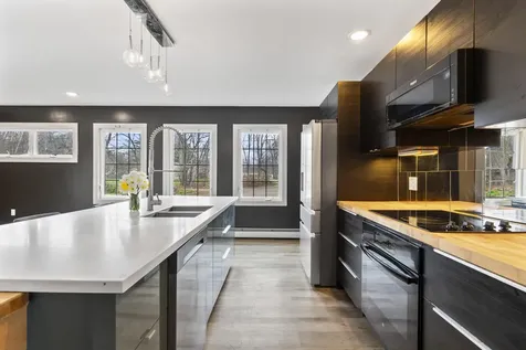 15 Dolloff Drive Brunswick ME 04011