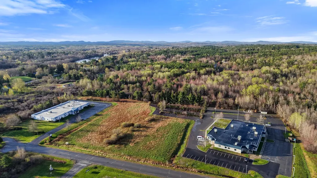 16 Godfrey Drive Orono ME 04473