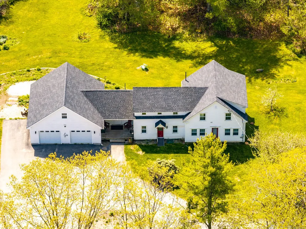304 Beach Road Lincolnville ME 04849