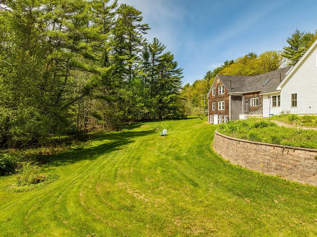 304 Beach Road Lincolnville ME 04849