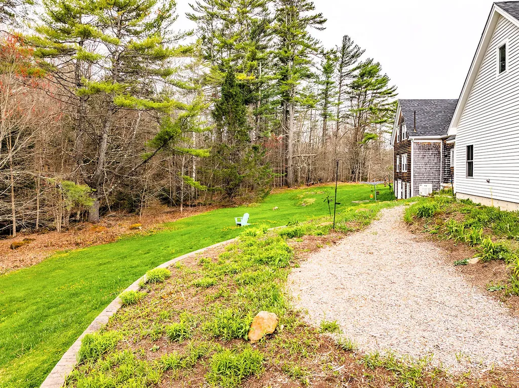 304 Beach Road Lincolnville ME 04849