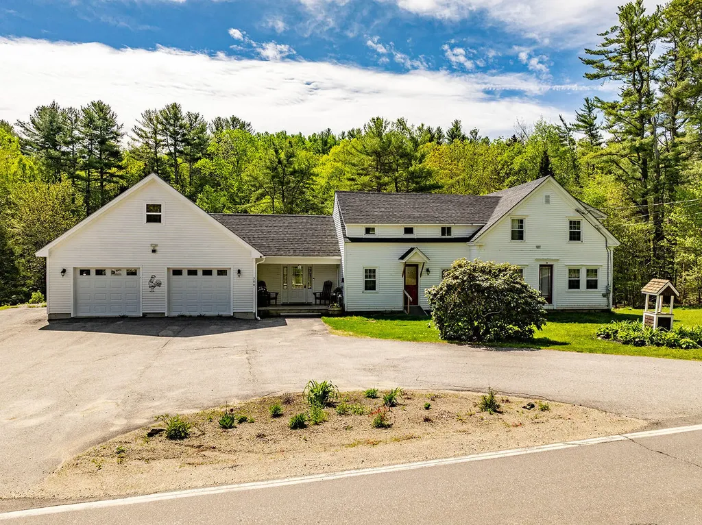 304 Beach Road Lincolnville ME 04849