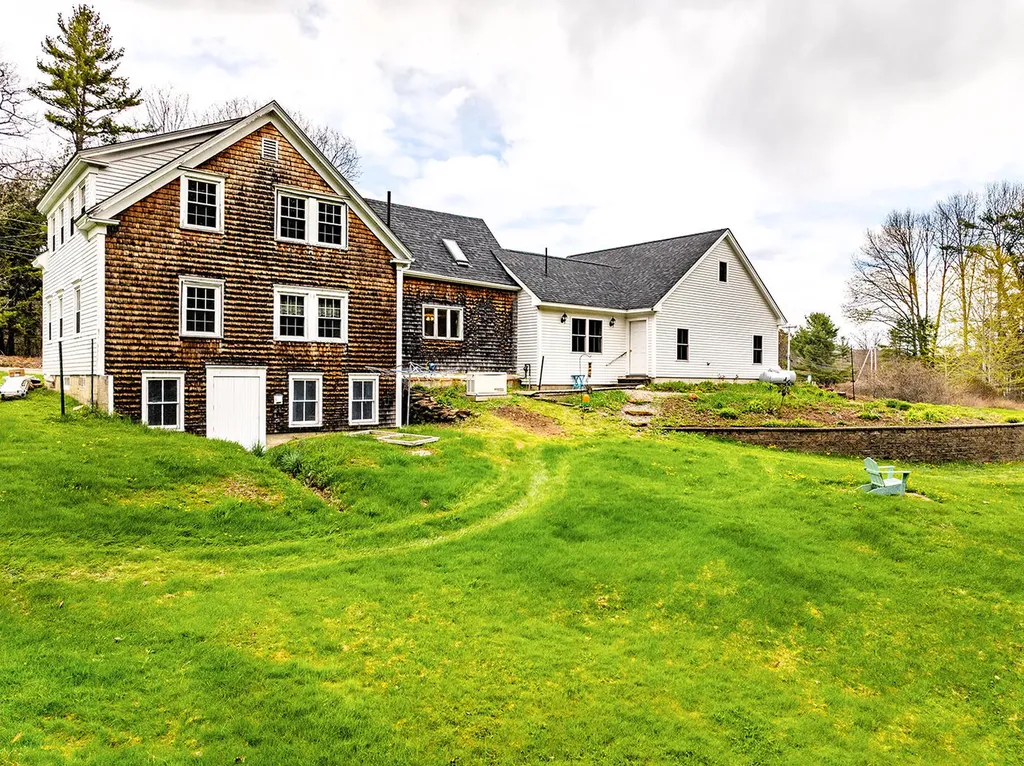 304 Beach Road Lincolnville ME 04849