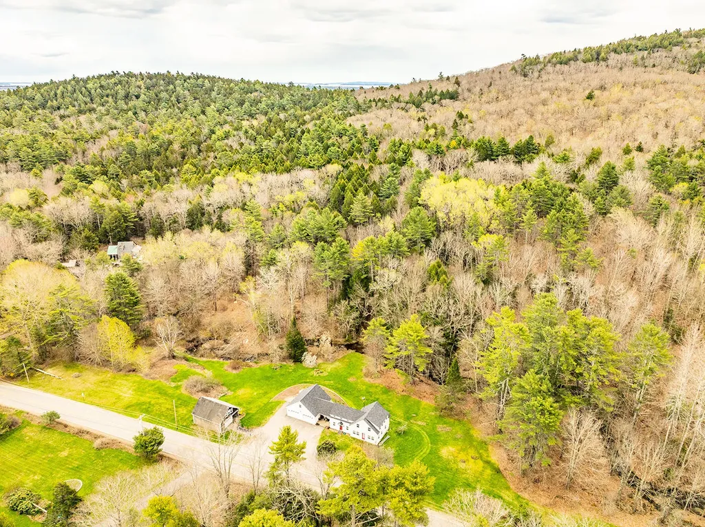 304 Beach Road Lincolnville ME 04849