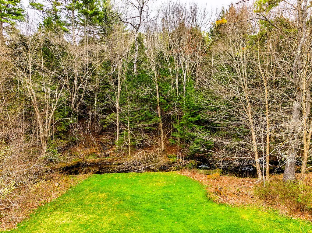 304 Beach Road Lincolnville ME 04849