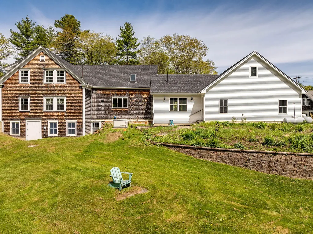 304 Beach Road Lincolnville ME 04849