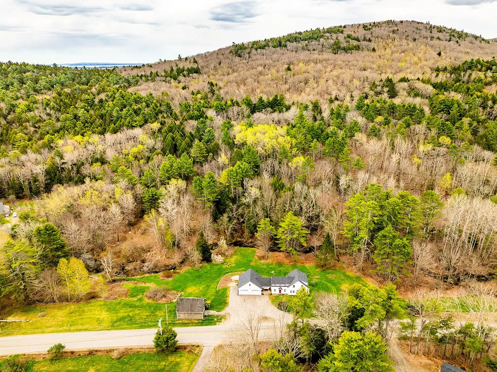 304 Beach Road Lincolnville ME 04849