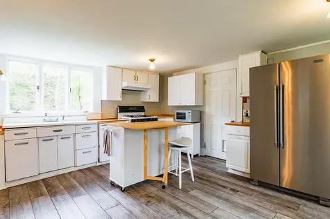304 Beach Road Lincolnville ME 04849