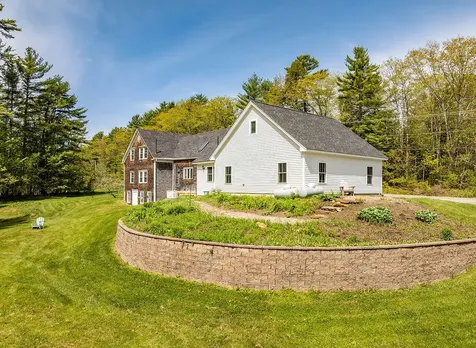 304 Beach Road Lincolnville ME 04849