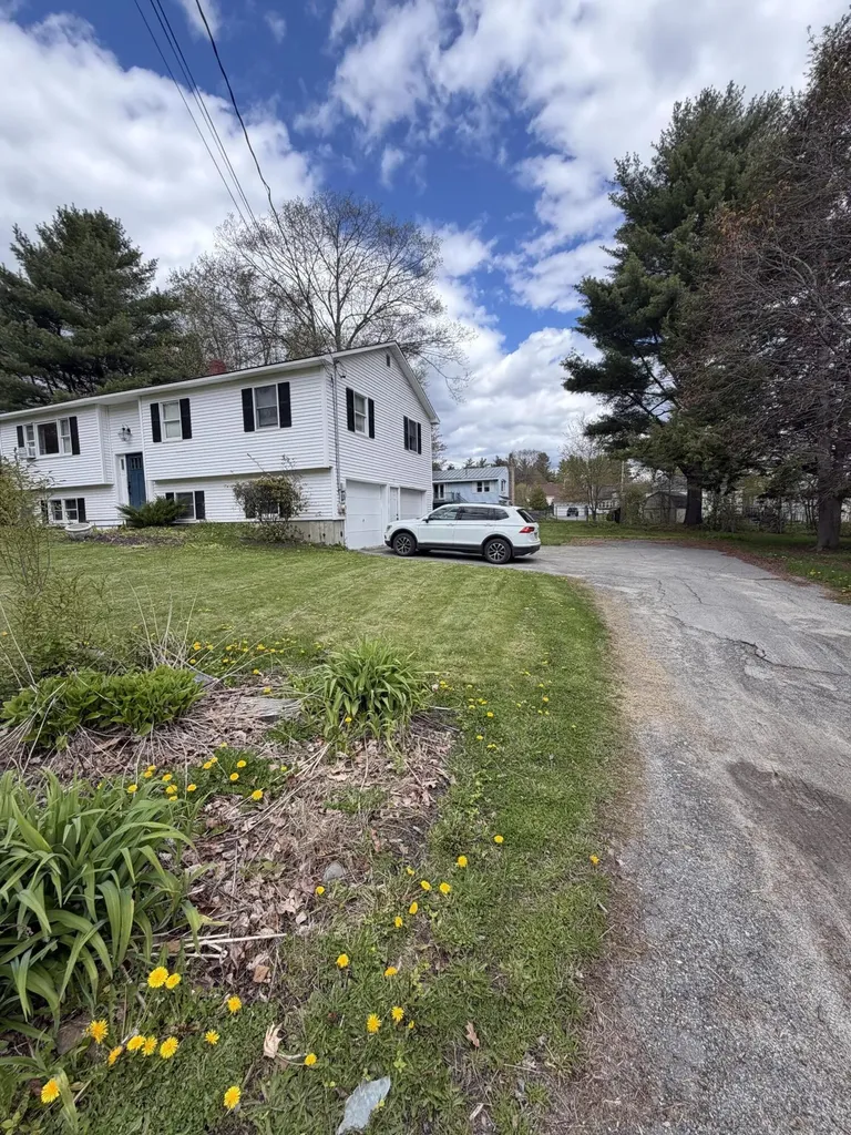 25 Clearview Avenue Waterville ME 04901