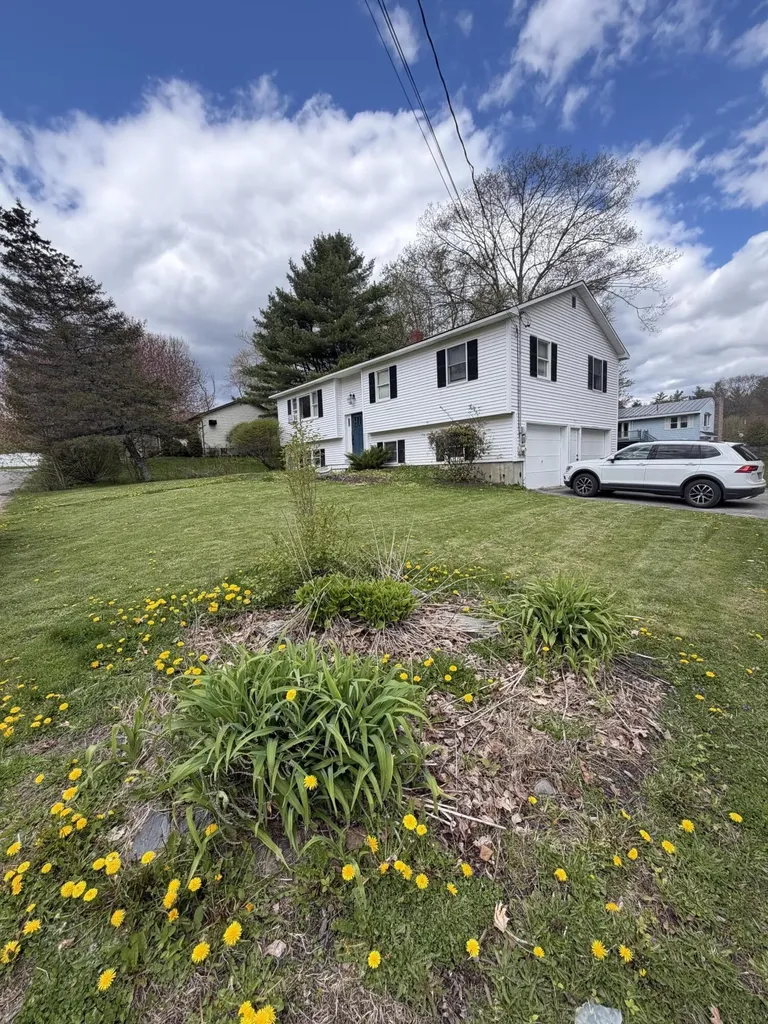 25 Clearview Avenue Waterville ME 04901
