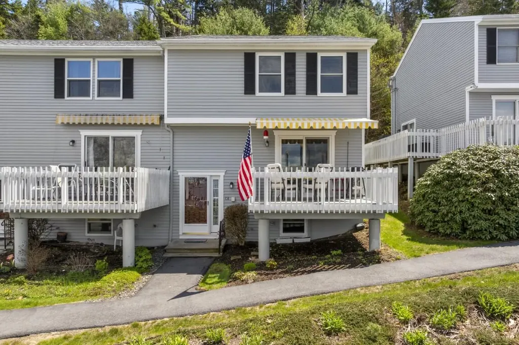 96 Atlantic Avenue Boothbay Harbor ME 04538