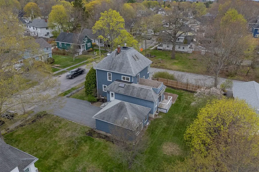 3 Leeman Street Portland ME 04103