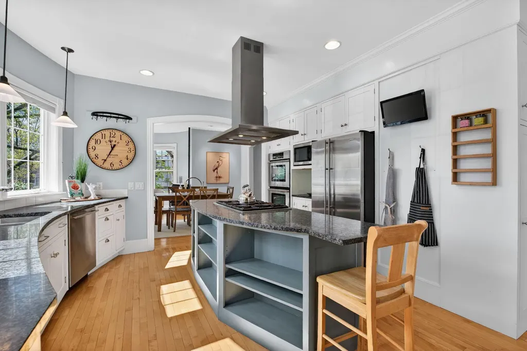 3 Leeman Street Portland ME 04103