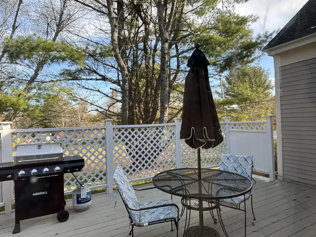 773 N North Bend Road Surry ME 04684
