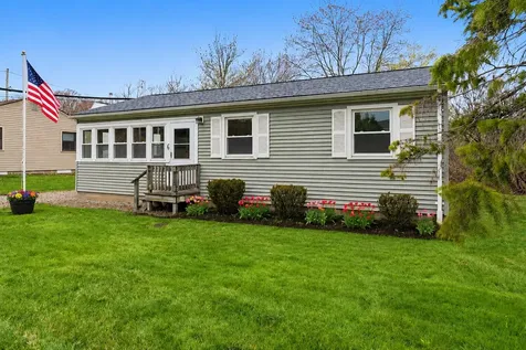 6 Haskell Way York ME 03909