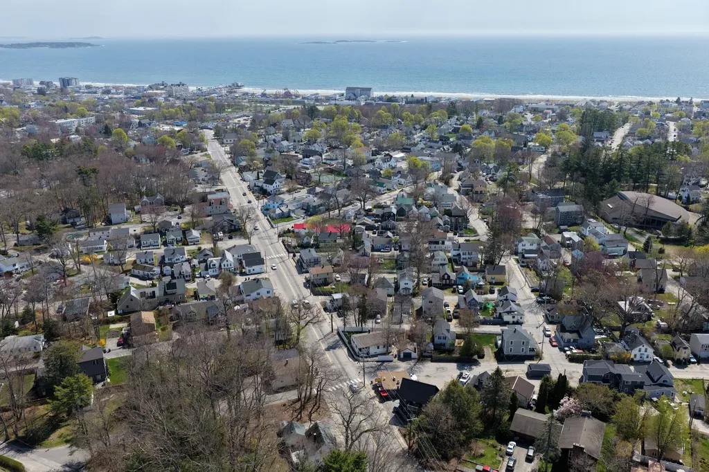 113-115 Saco Avenue Old Orchard Beach ME 04064
