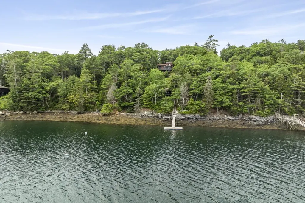 127 Appalachee Road Boothbay Harbor ME 04538