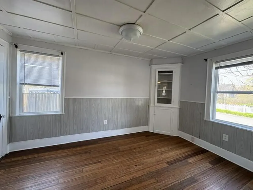 80 Pleasant Street Rockland ME 04841