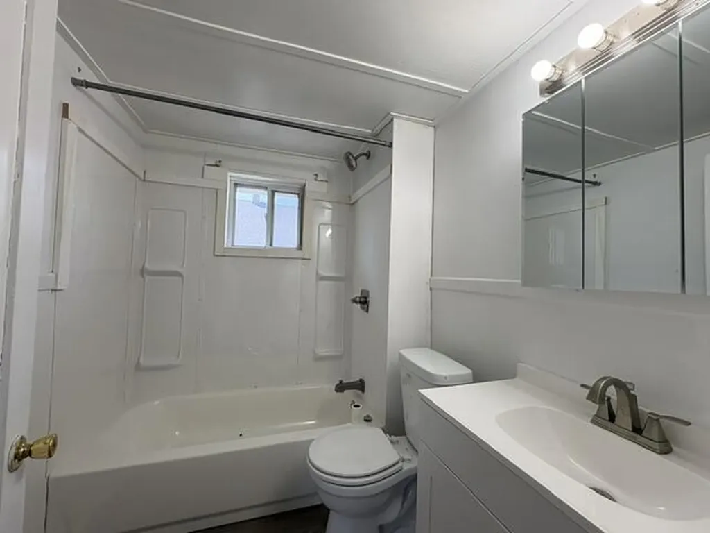 80 Pleasant Street Rockland ME 04841