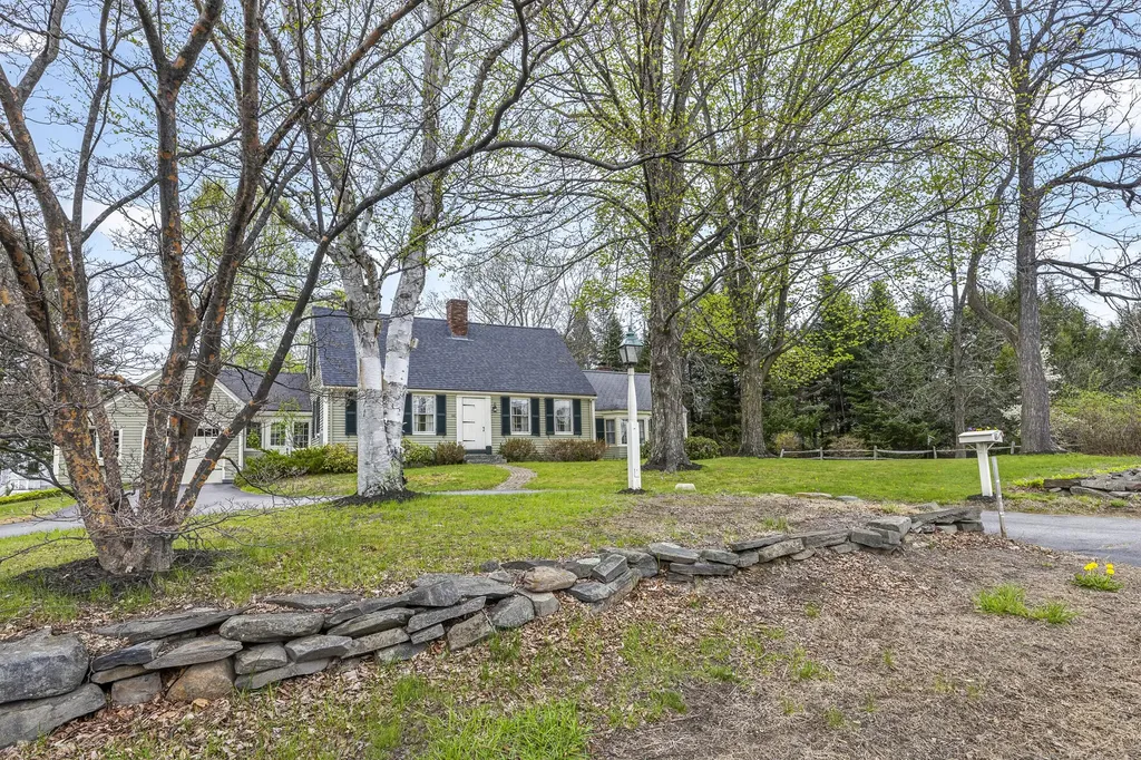 163 State Street Gorham ME 04038