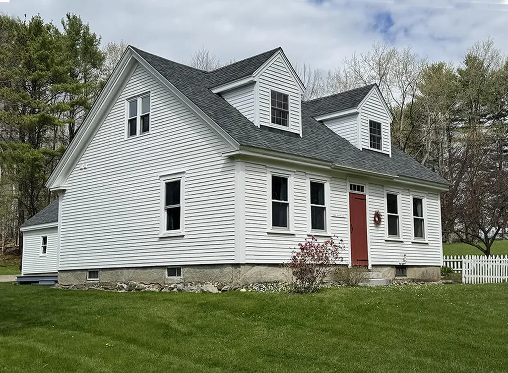 1061 High Street West Gardiner ME 04345
