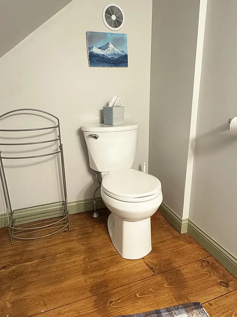 1061 High Street West Gardiner ME 04345