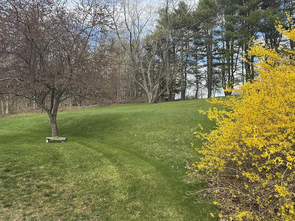 1061 High Street West Gardiner ME 04345