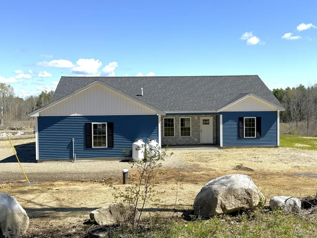 3 Elmwood Drive Windsor ME 04363