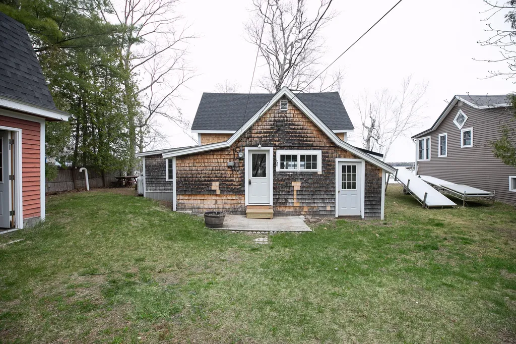 108 Sandy Beach Road Glenburn ME 04401