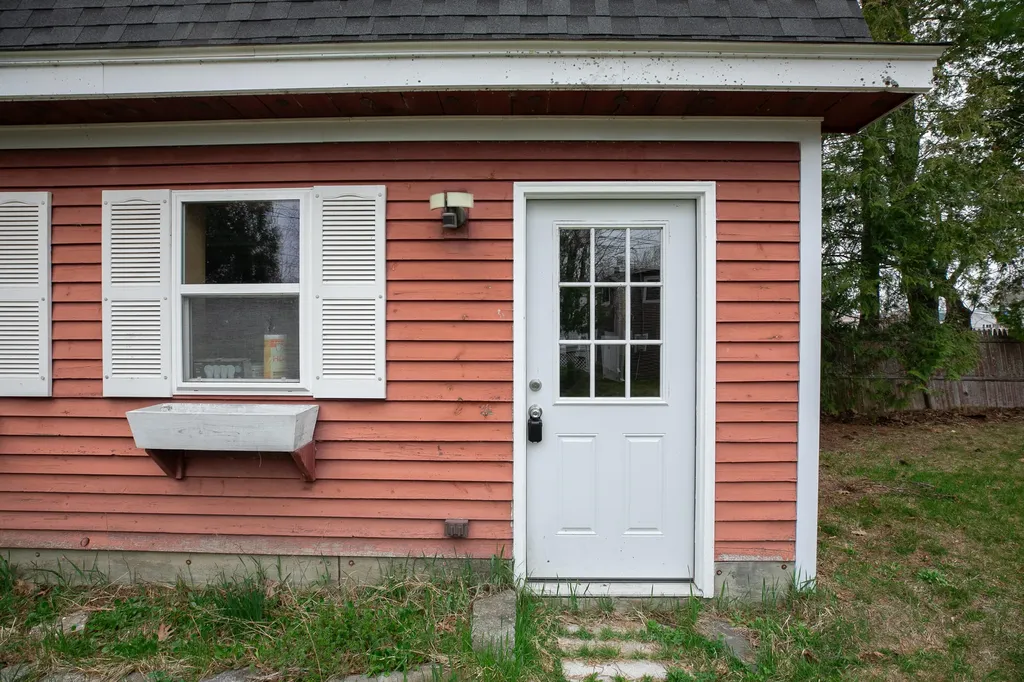 108 Sandy Beach Road Glenburn ME 04401