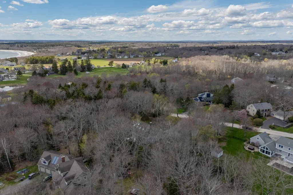 82 Hunts Point Road Cape Elizabeth ME 04107