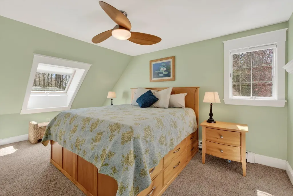 82 Hunts Point Road Cape Elizabeth ME 04107