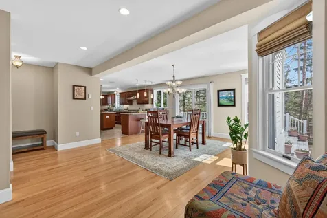 82 Hunts Point Road Cape Elizabeth ME 04107
