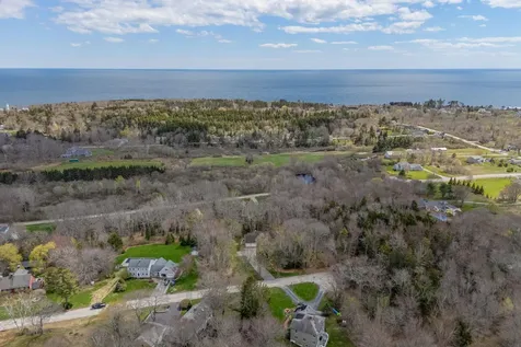 82 Hunts Point Road Cape Elizabeth ME 04107