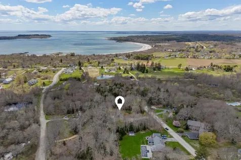 82 Hunts Point Road Cape Elizabeth ME 04107
