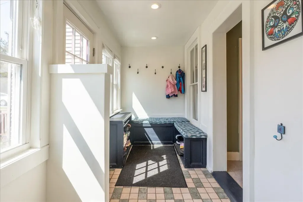 15 Berkley Street Rockland ME 04841